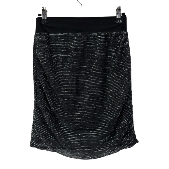 Pitaya Black Textured Knee Length Bodycon Skirt S - Picture 2 of 3